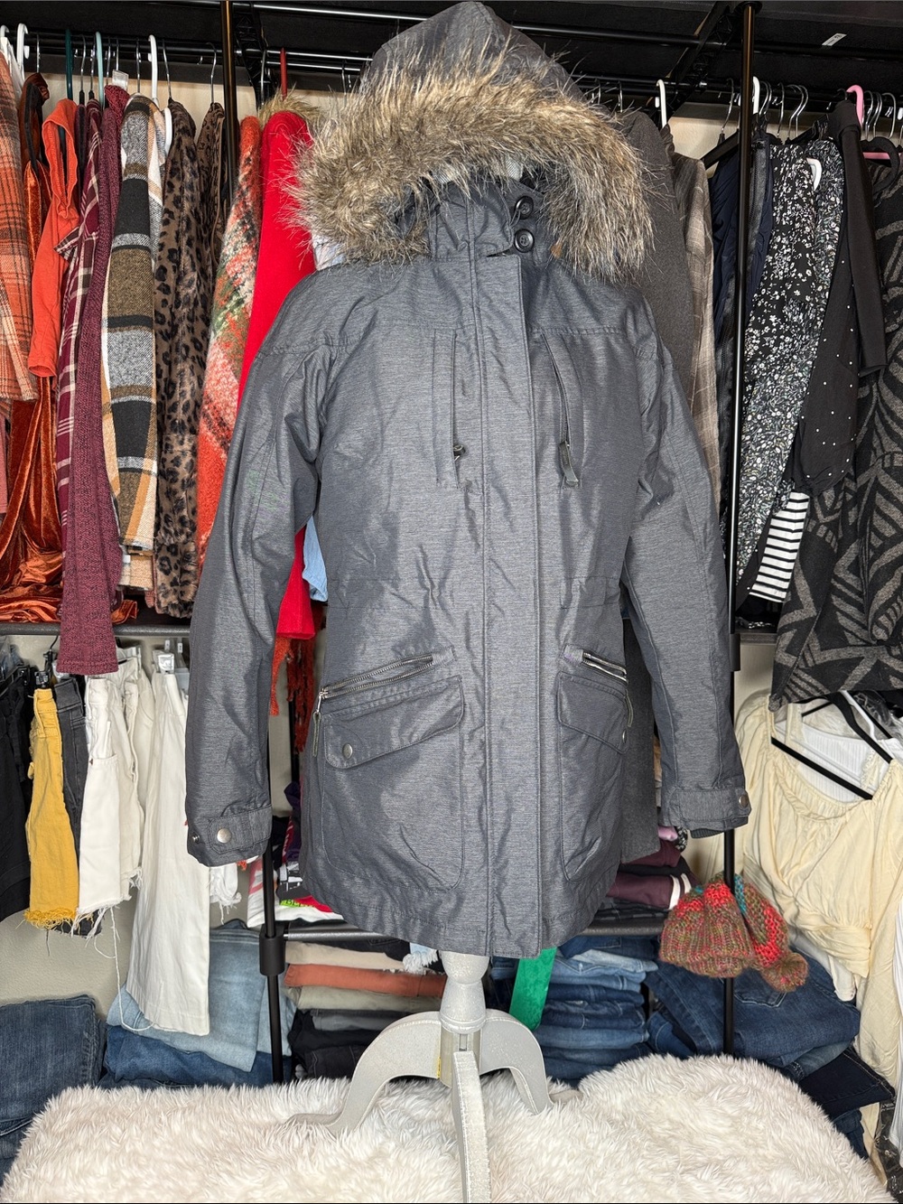 Columbia Women's Charcoal Gray Insulated Ski Jacket with Faux Fur Hood